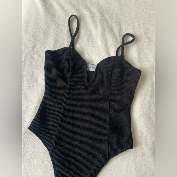 Women’s Blanc de Blanc Black Bodysuit - size Small - Picture 1 of 4